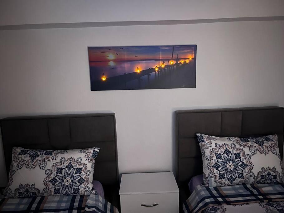 Ak Terminal Apartments Durres Bagian luar foto