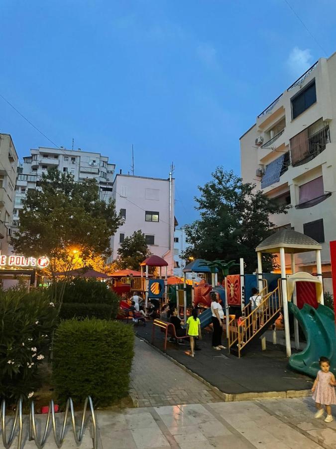 Ak Terminal Apartments Durres Bagian luar foto