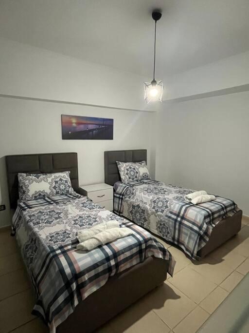 Ak Terminal Apartments Durres Bagian luar foto