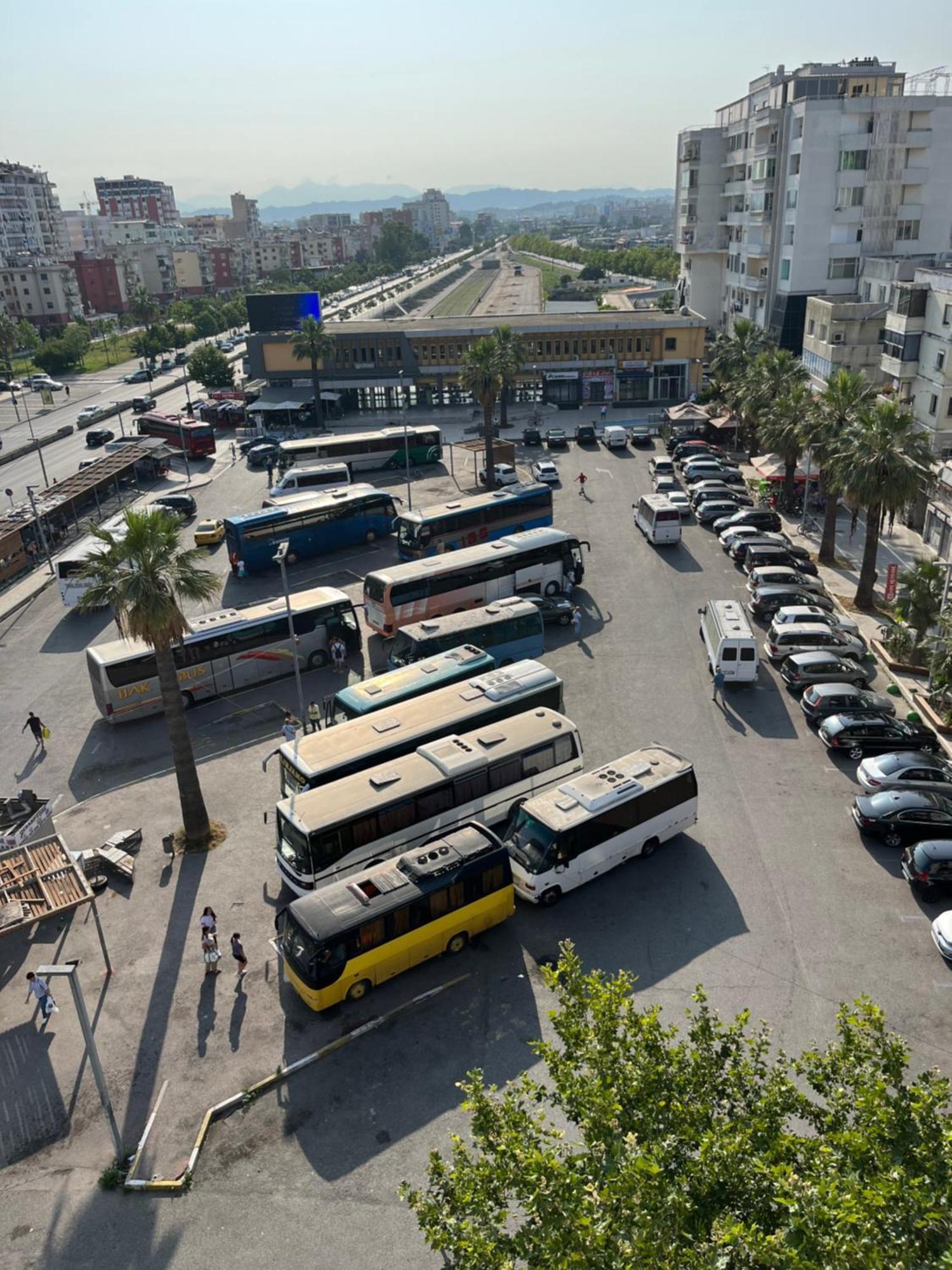 Ak Terminal Apartments Durres Bagian luar foto